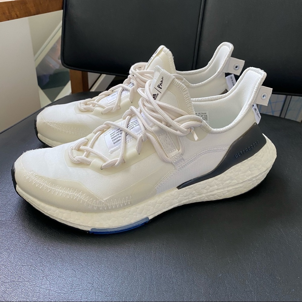 Adidas Ultraboost 21 Parley Limited Edition- size 8.5M